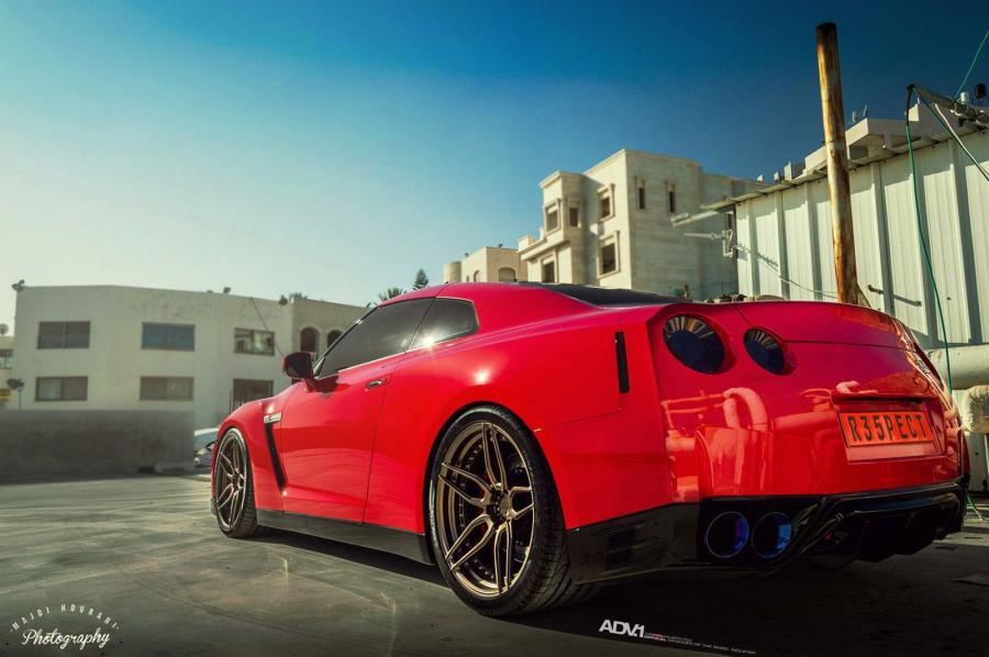  Nissan GT-R on ADV.1 Wheels (ADV005MV2SL) 2015 года  (фото 7 из 8)